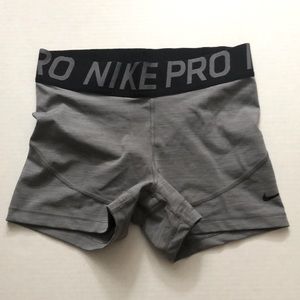 Nike Pro Mid Rise Grey Shorts - S